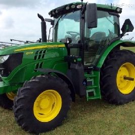 2015 John Deere 6110R