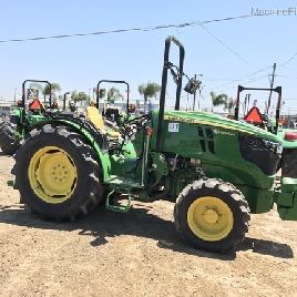 2017 John Deere 5090GN