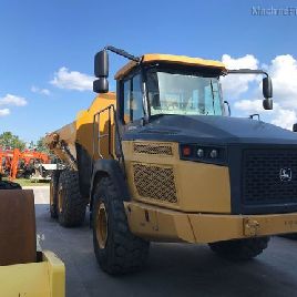 2017 John Deere 260E