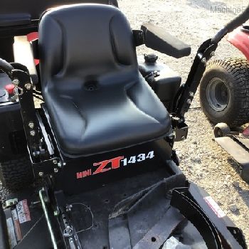 2012 Gravely ZT1434