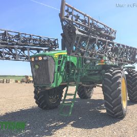 2011 John Deere 4930