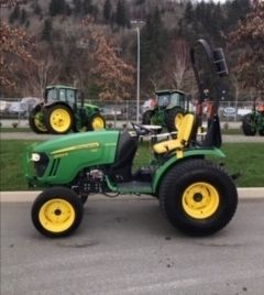 2015 John Deere 2032R