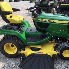 2017 John Deere X750