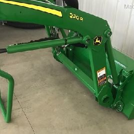 2018 John Deere 220R