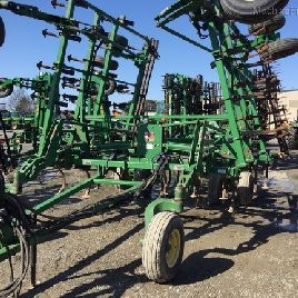 2003 John Deere 2200