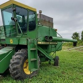 1975 John Deere 4400