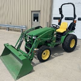 2013 John Deere 2032R