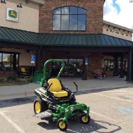 2013 John Deere Z915B