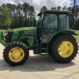 2017 John Deere 5100E