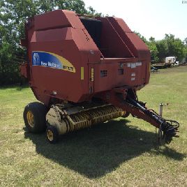 2008 New Holland BR 7070