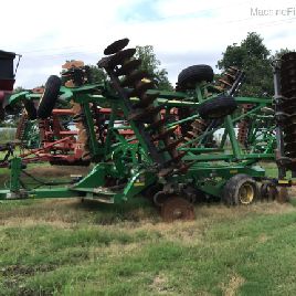 2016 John Deere 2623