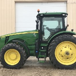2018 John Deere 8245R