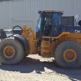 2014 John Deere 824K