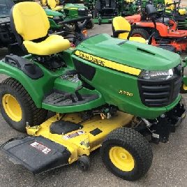 2017 John Deere X750