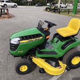 2019 John Deere E140