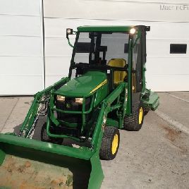 2015 John Deere 1025R
