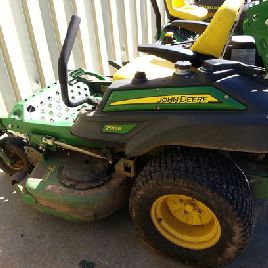 2013 John Deere Z915B