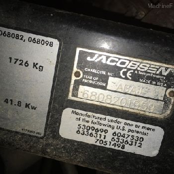 2010 Jacobsen AR522