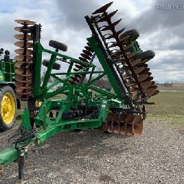 2015 John Deere 2623