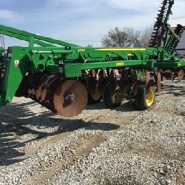 2015 John Deere 2730