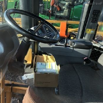 2011 Ag-Chem ROGATOR 1396