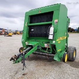 2001 John Deere 567