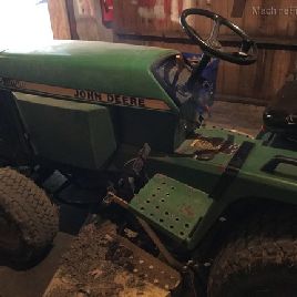 1990 John Deere 855