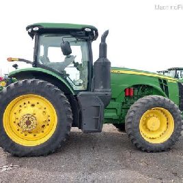 2015 John Deere 8245R