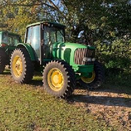 2004 John Deere 7320