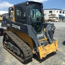 2015 John Deere 319E