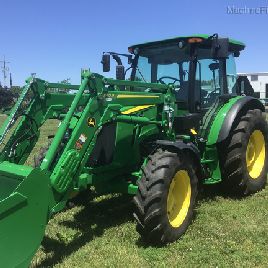 2017 John Deere 5090M