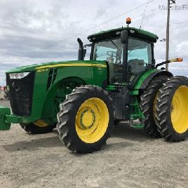 2016 John Deere 8270R