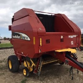 New Holland BR780A