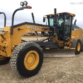 2015 John Deere 772GP