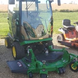 2017 John Deere 1575