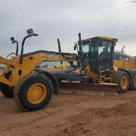 2015 John Deere 772G