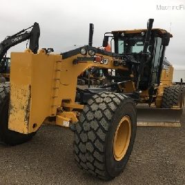 2015 John Deere 872GP