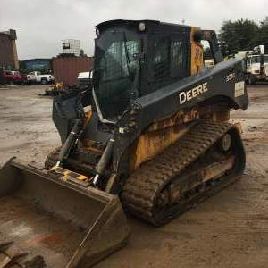 2017 John Deere 331G