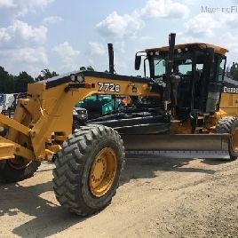 2015 John Deere 772G