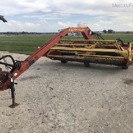 2000 New Holland 499