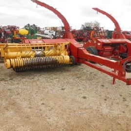 2001 New Holland FP230 Pull-Type Forage Harvester