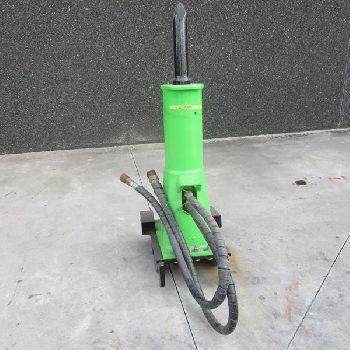 MONTABERT SC 28 - X16072903