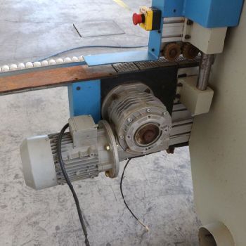 CHAPADORA CANTOS EGURKO KB 300