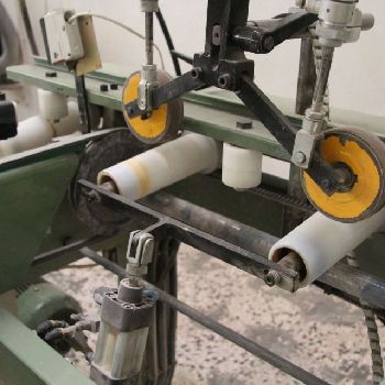 CIGARETTE MOLDING LOADER MOD CM-2600