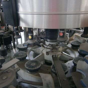 Krones Universella Rotary Cold Glue Labeler