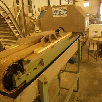 Strip cutter for peaches