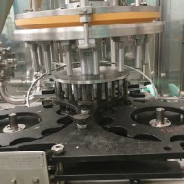 Remplisseuse visqueuse volumétrique rotative Pacific