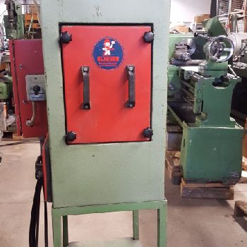 Glass sandblasting booth