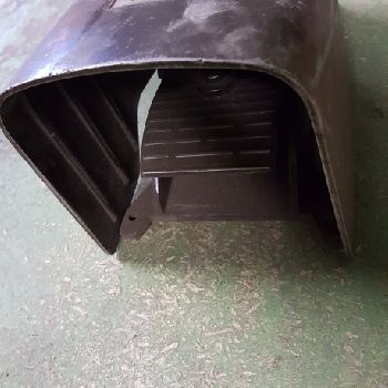 Glass sandblasting booth