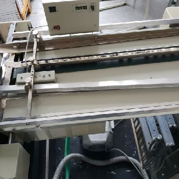 Multipli 382 with flat pile feeder